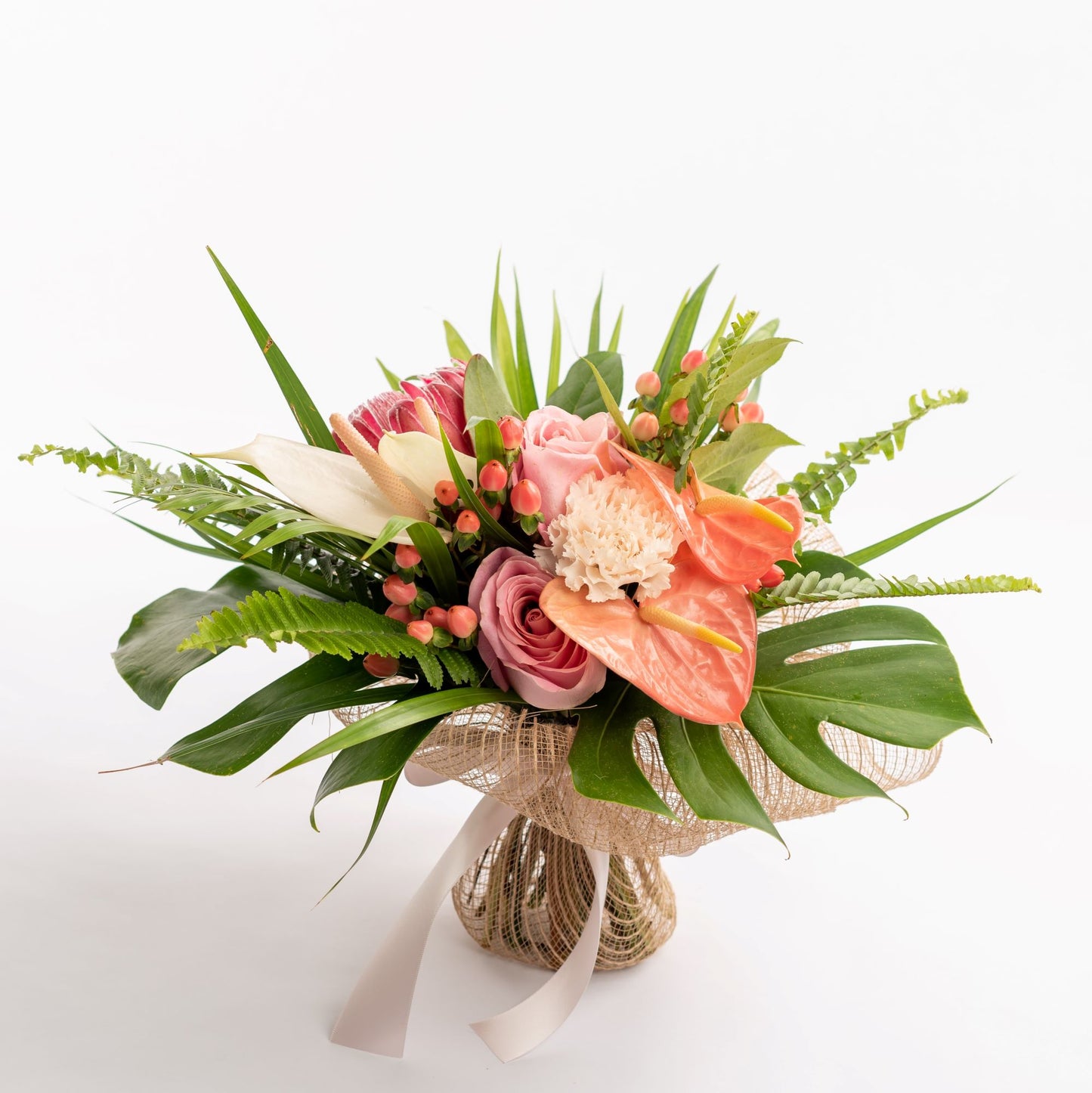 (BQ02) Floral Bouquet Tropical Pink
